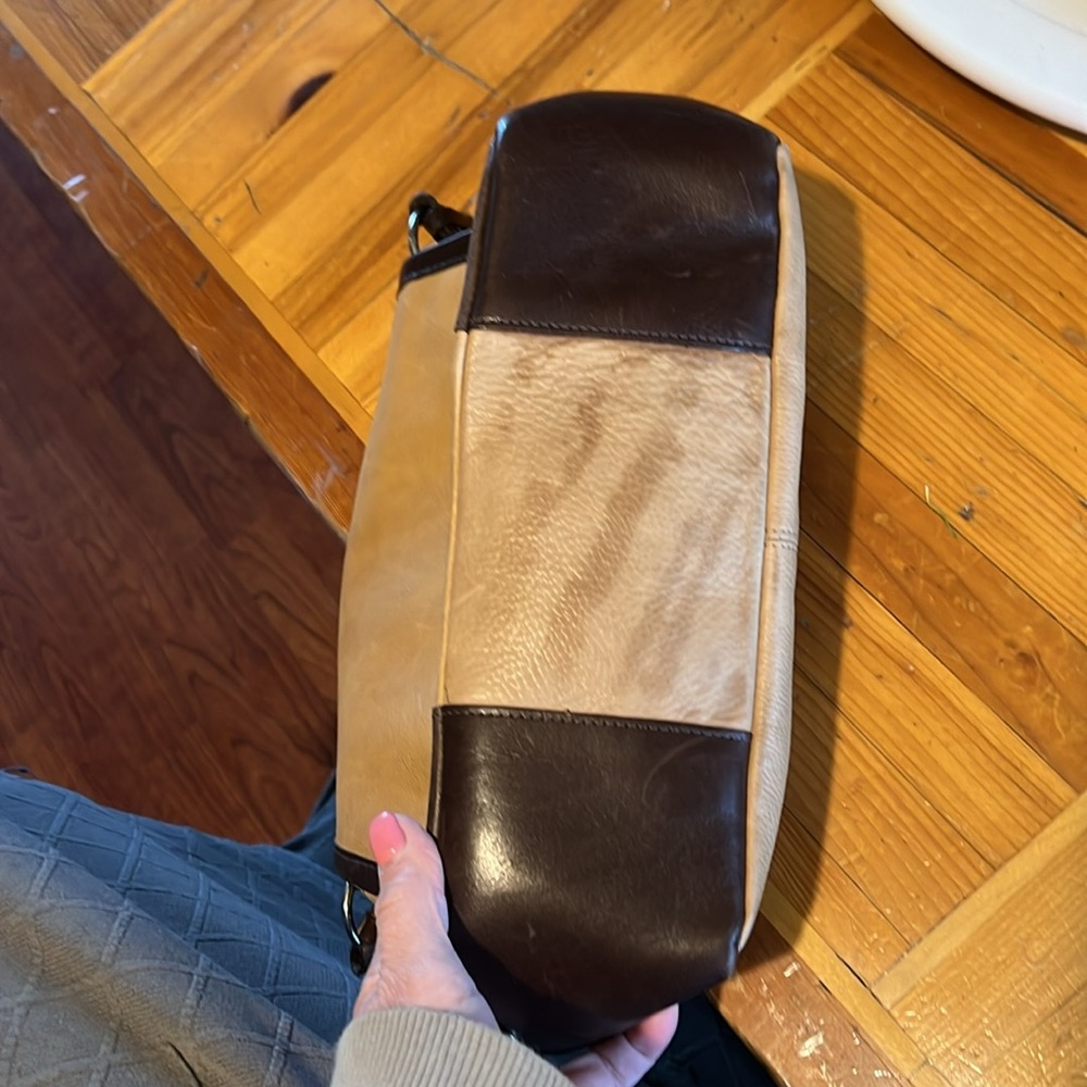 Wilson leather purse